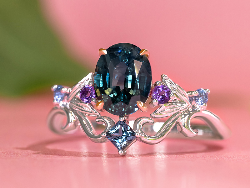 Custom jewellery Singapore - design an engagement ring or create personalised jewellery design - Madly
