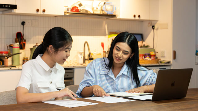 Scholars by Scholarly - International Baccalaureate (IB) english tuition