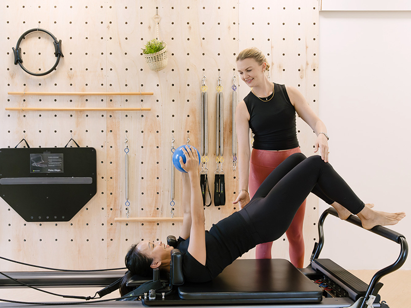 clinical Pilates session for women's health, pelvic floor strengthening - PhysioDownUnder