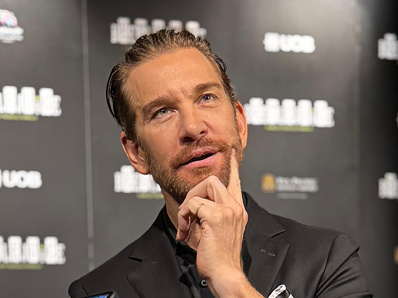 Andy Karl plays Beetlejuice