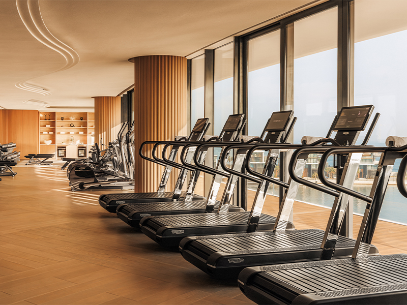 nnew luxury hotel in Dubai, the Jumeirah Marsa Al Arab weekend staycation was amazing!