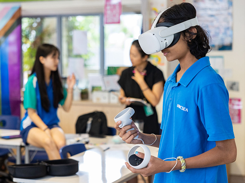 high school International baccalaureate diploma maths VR - United World College high school International baccalaureate diploma maths VR - United World College