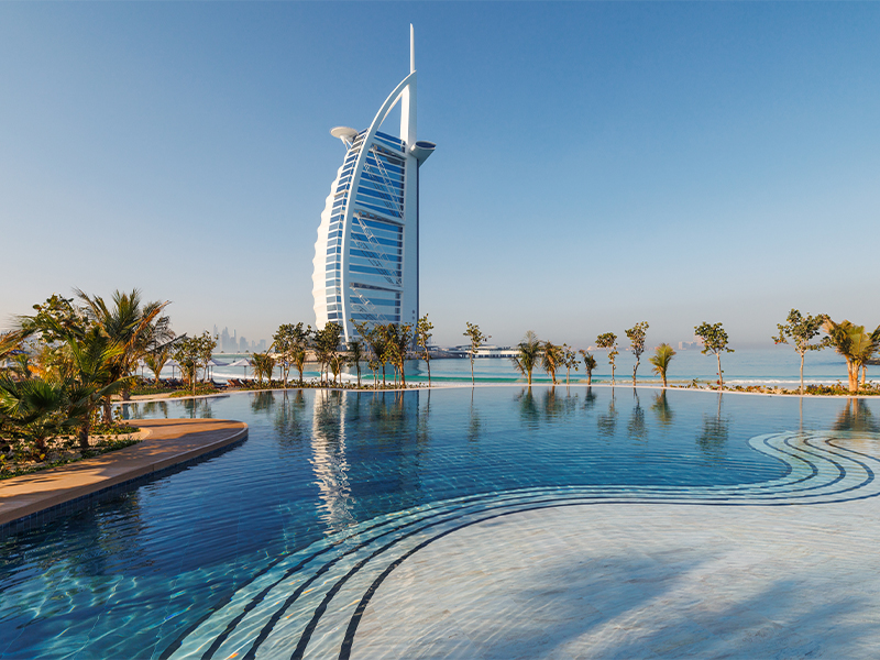 new luxury hotel in Dubai, the Jumeirah Marsa Al Arab weekend staycation was amazing!