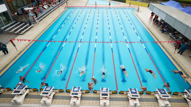 Cognita schools competitive swimmers at SAIS pool