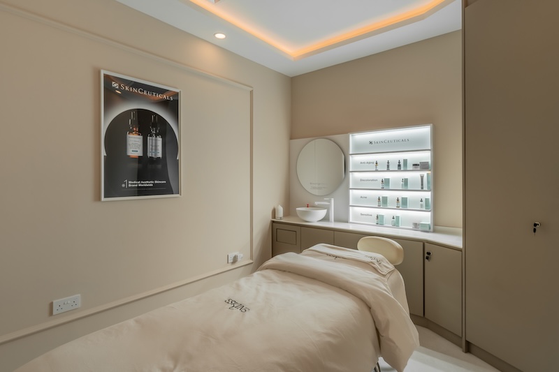 Dr Angeline Yong, dermatologist in Singapore - founder of Angeline Yong Dermatology and SSKINS Medispa - skin treatments and good facials in Singapore for dry skin, signs of ageing, acne prone skin and more Skin treatments and good facials in Singapore for dry skin, signs of ageing, acne prone skin and more