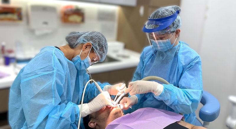 Dr Matthew Wong Aesthetic dentistry in Singapore - how to improve your smile with teeth whitening in Singapore or minimal prep veneers at Elements Dental in Bukit Timah Dr Matthew Wong Aesthetic dentistry in Singapore - how to improve your smile with teeth whitening in Singapore or minimal prep veneers at Elements Dental in Bukit Timah