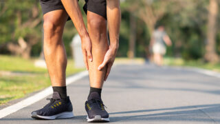 What is peripheral vascular disease - DR LEONG CHUO REN from The Vascular & Endovascular Clinic in Singapore discusses the symptoms like leg cramps and causes.
