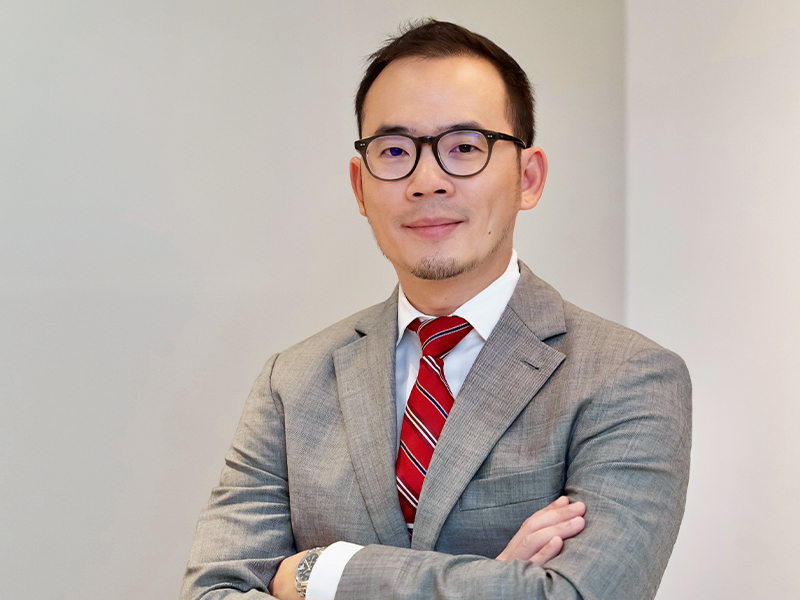 What is peripheral vascular disease - DR LEONG CHUO REN from The Vascular & Endovascular Clinic in Singapore discusses the symptoms and causes.