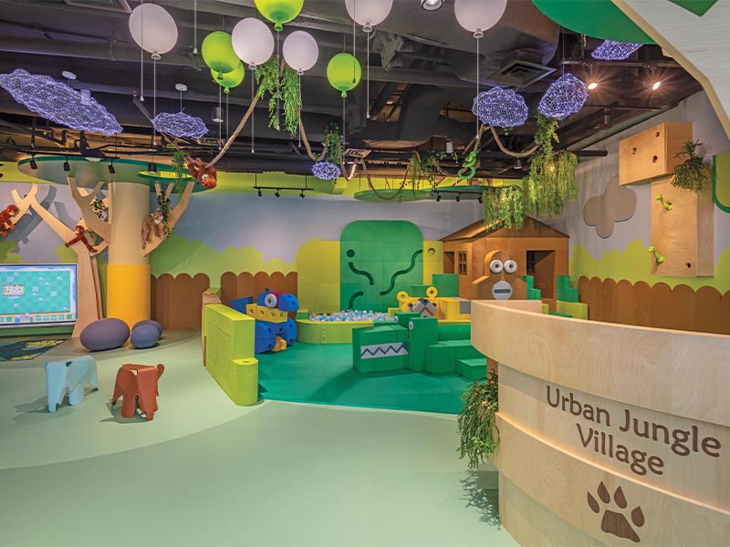 Urban Jungle Village - Pan Pacific hotel near Marina Bay