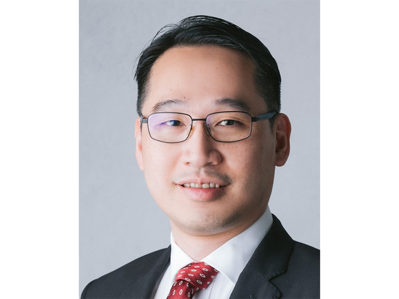 Scoliosis treatment in Singapore like scoliosis braces - DR LAU LEOK LIM, Senior Consultant Orthopaedic Surgeon at Orthopaedic and Hand Surgery Partners