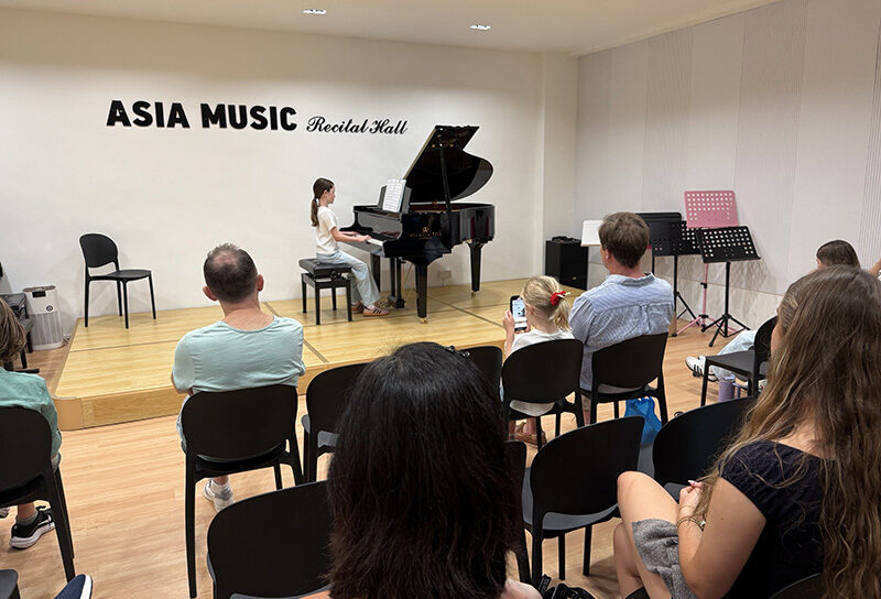 Hogan Music Academy - Nikhil Hogan - private piano lessons 