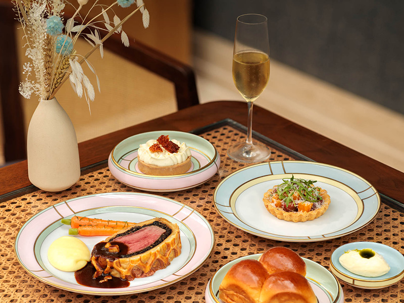 The Ritz Lounge at The Ritz-Carlton, Millenia Singapore - all-day dining - restaurants near Gardens by the Bay 