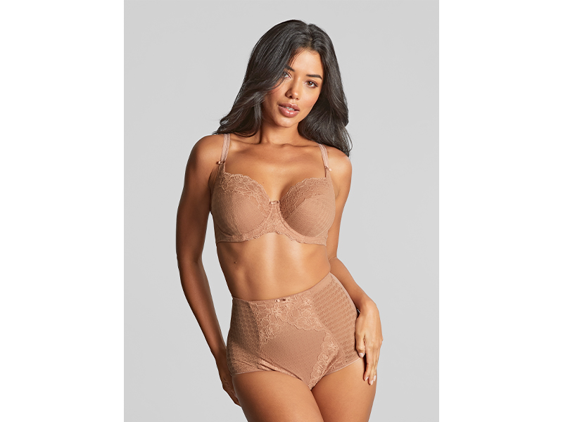 Lingerie at Supporting Eve