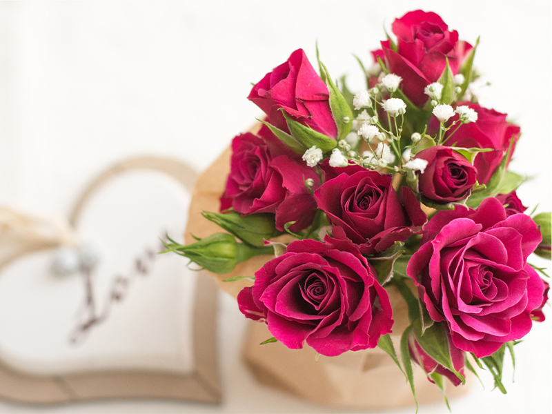 Valentine's Day flowers, chocolate cakes and cupcakes for date night in Singapore at Cluny Court