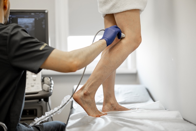 Dr Sujit Singh Gill from The Vascular and General Surgery Centre - treatments for varicose veins, causes, stages, varicose veins compression socks, how to remove varicose veins