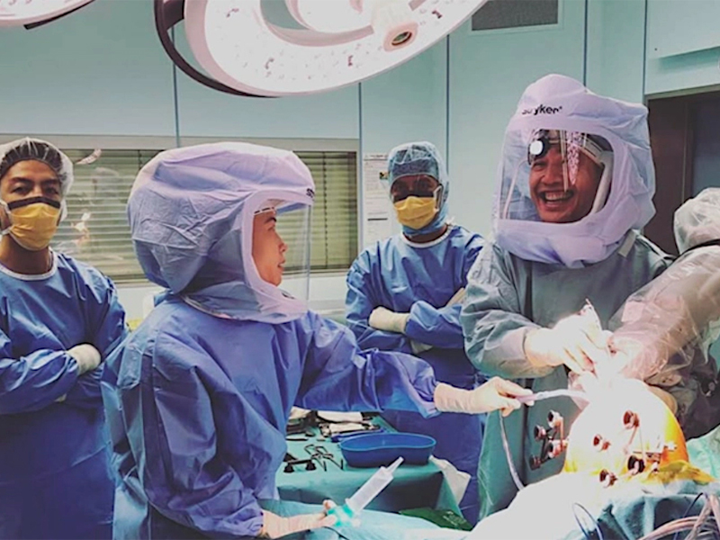 ACL injuries and ACL tears - Dr Alan Cheung from International Orthopaedic Clinic in Singapore - can an ACL heal on its own?