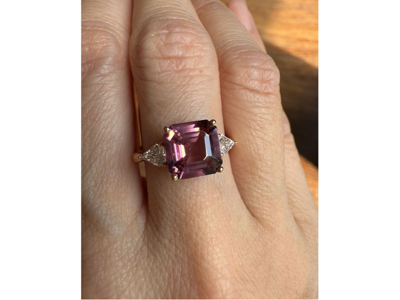 Coloured gems - Singapore jewellery brand Edelgems for natural coloured gemstones - emerald, ruby, sapphire, paraiba tourmaline, morganite, spinel