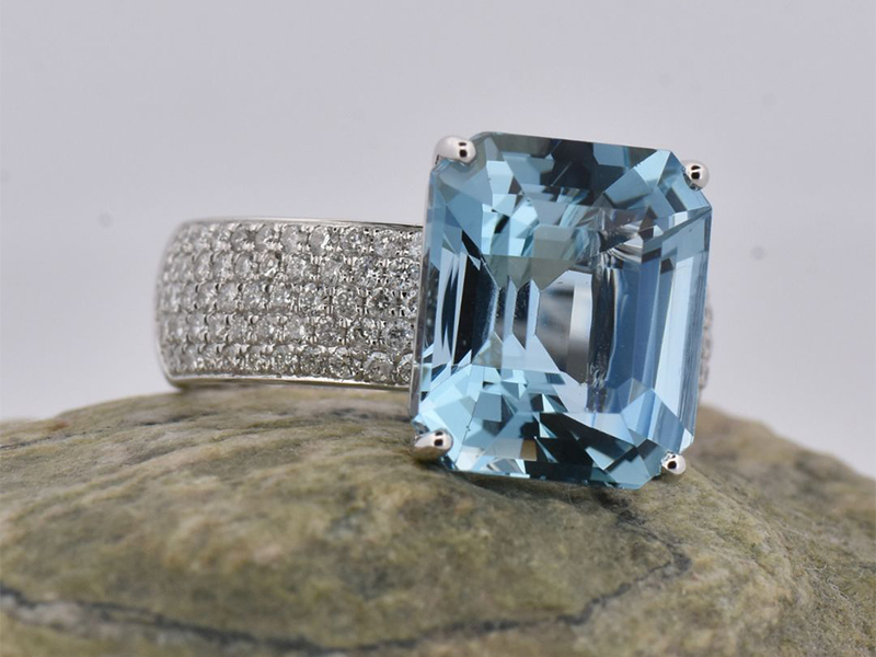 Engagement rings in Singapore, diamond ring design, diamond rings, eternity rings, coloured gemstone jewellery - ART N ASH, More Than Diamonds, Edelgems, Madly
